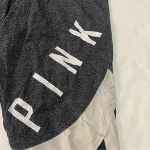 Victoria Secret yoga pant’s medium